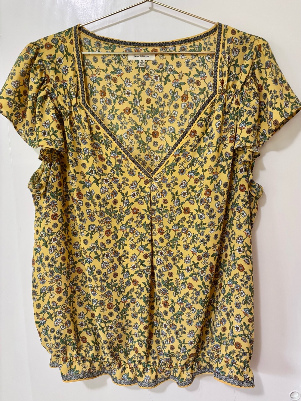 Max Studio| Yellow Lightweight Floral V-Neck Flutter Sleeve Blouse Sz XL